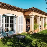 Domaine De L\'Astragale