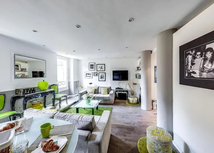 Apartment Rue Du Commandant Guichard By Interhome