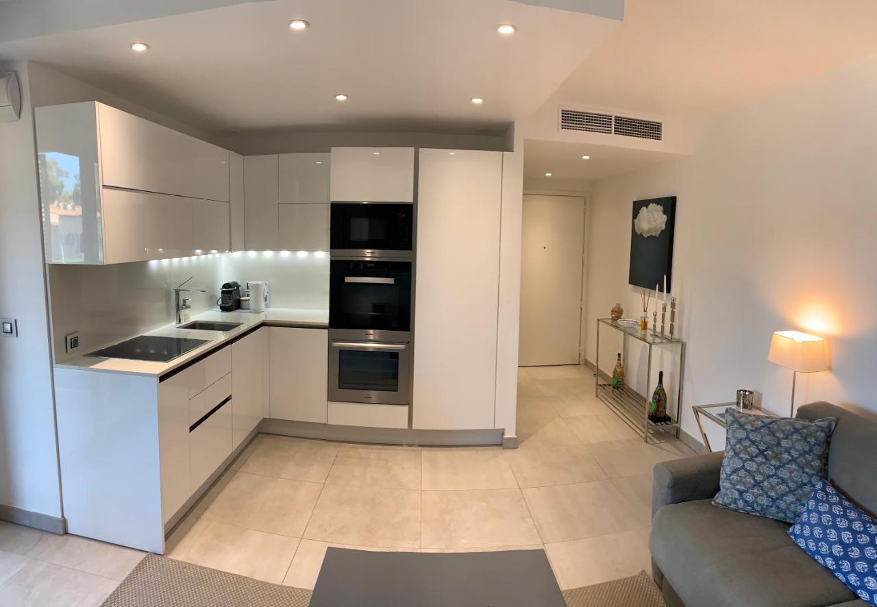 Exclusive With Parking Apartment Saint-Tropez