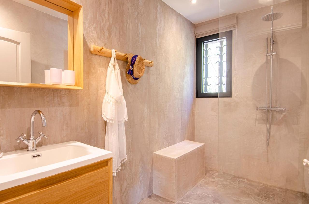 Maison Caroline - 10 Personnes Avec Piscine A 5km De Tropez *