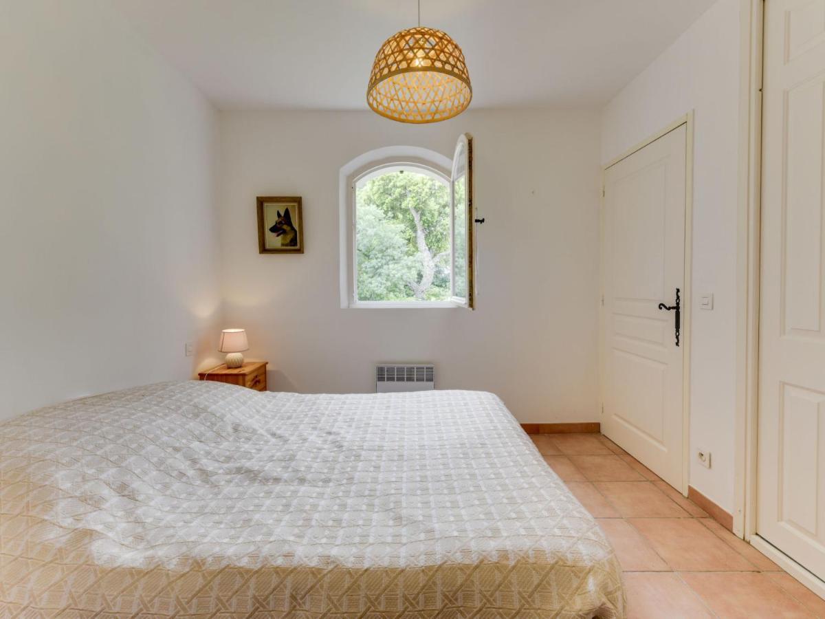 Parc De La Rouveraie By Interhome *