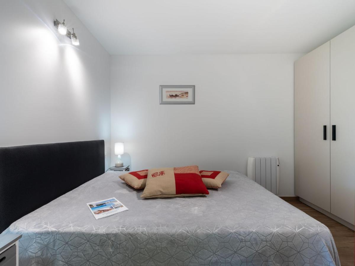 Apartment Caesar Domus-3 By Interhome *