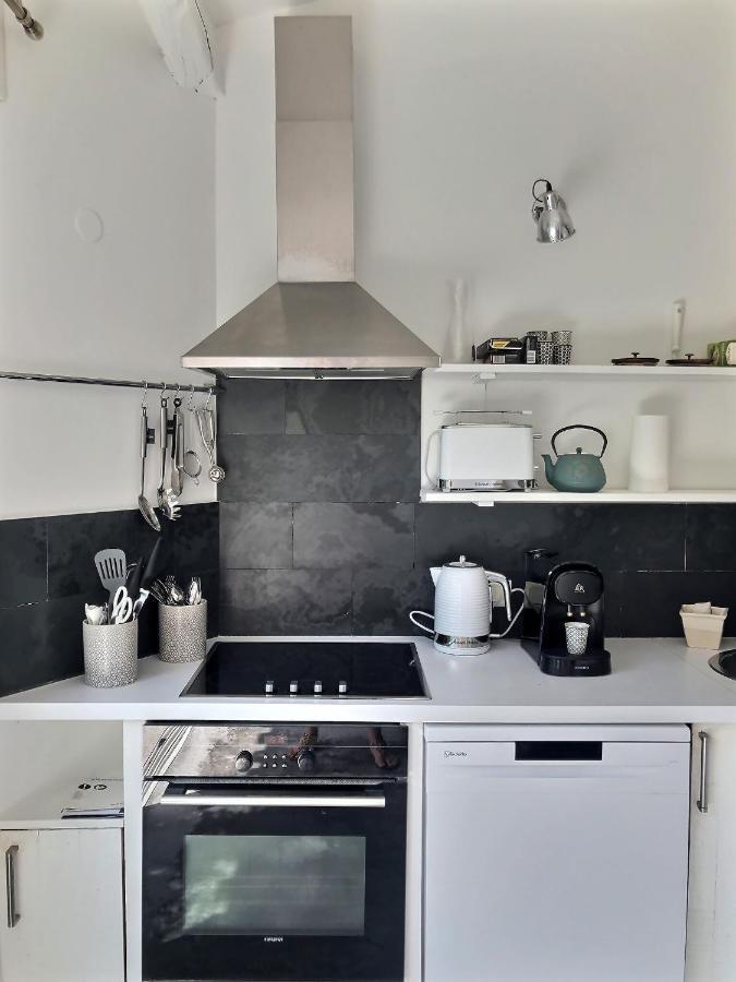 L'atypique : 2 // Piscine // Parking Apartment
