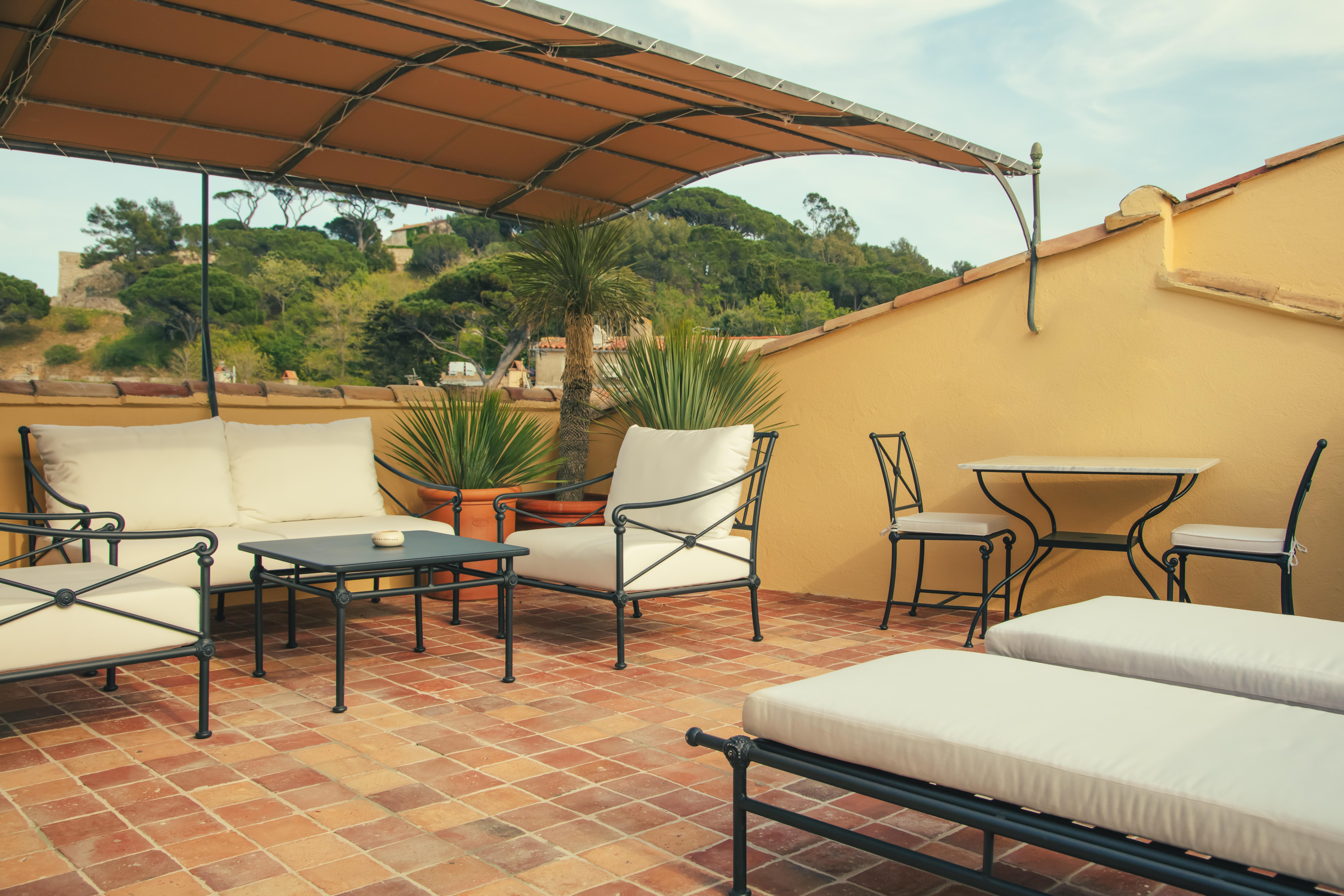 La Ponche Hotel
