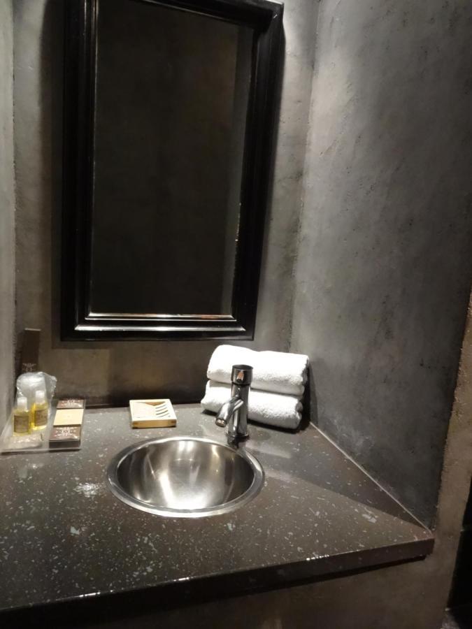 Hotel B 3*