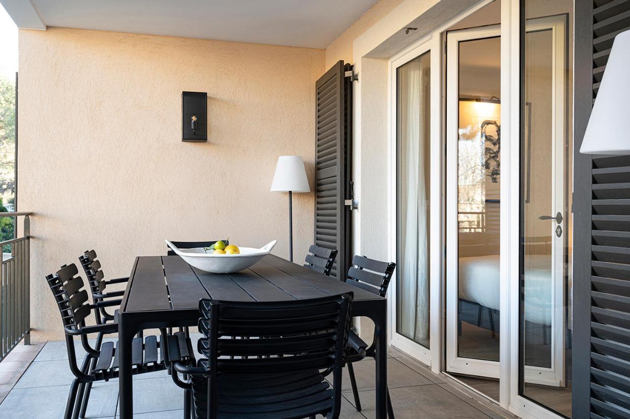Kersell - De Standing Neuf Place Des Lices Apartment