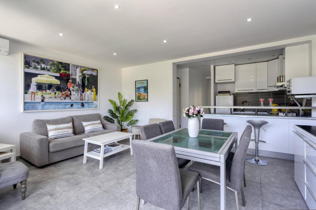 3 With Sea View Terraces In Peace Saint-Tropez