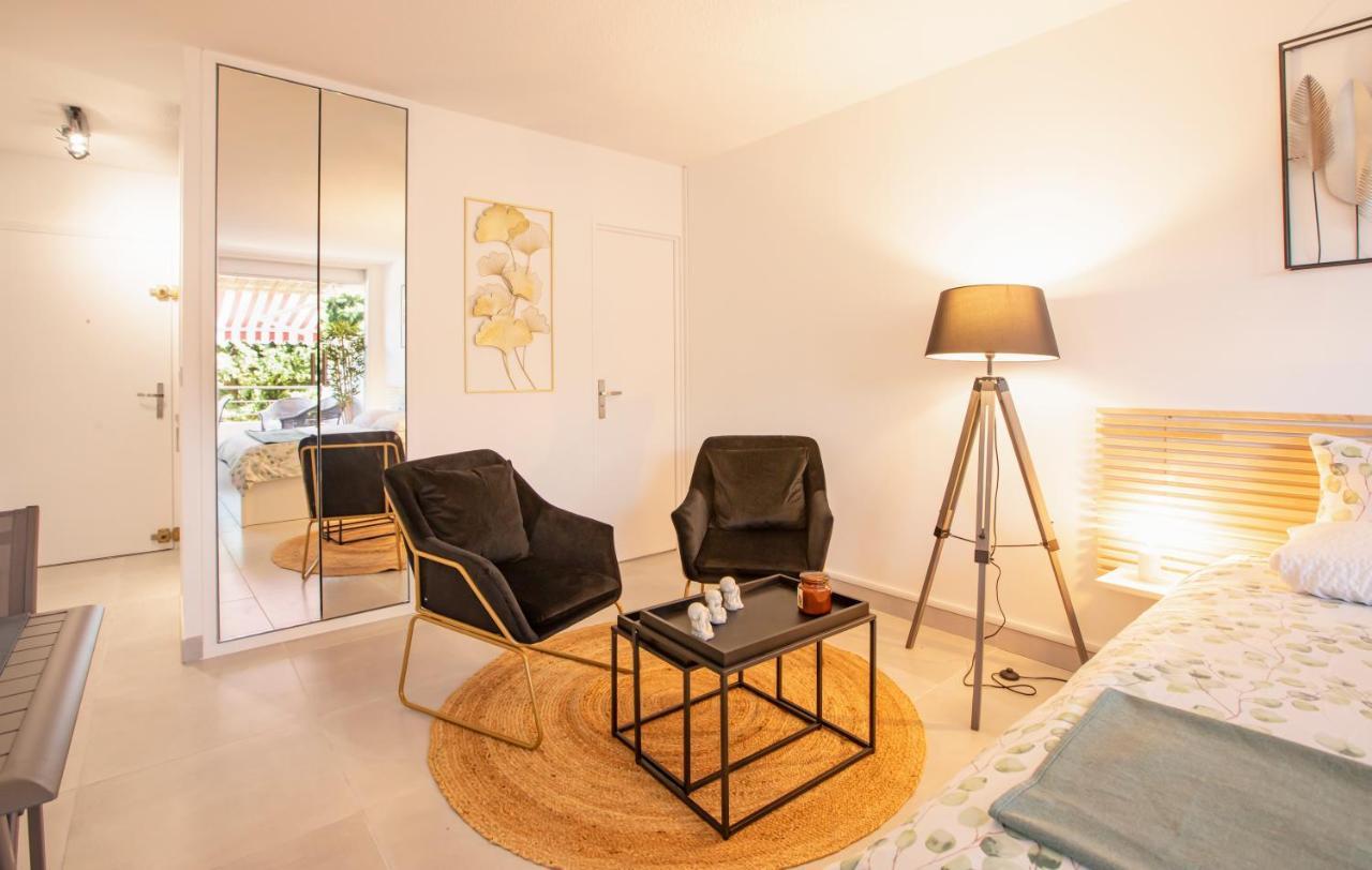 Apartment Eden Flat, Avec Terrasse, *