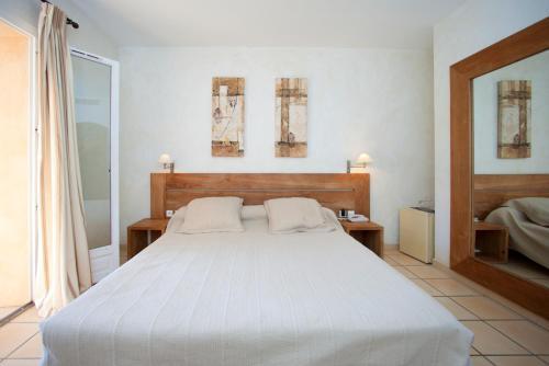 Hotel La Garbine 4*