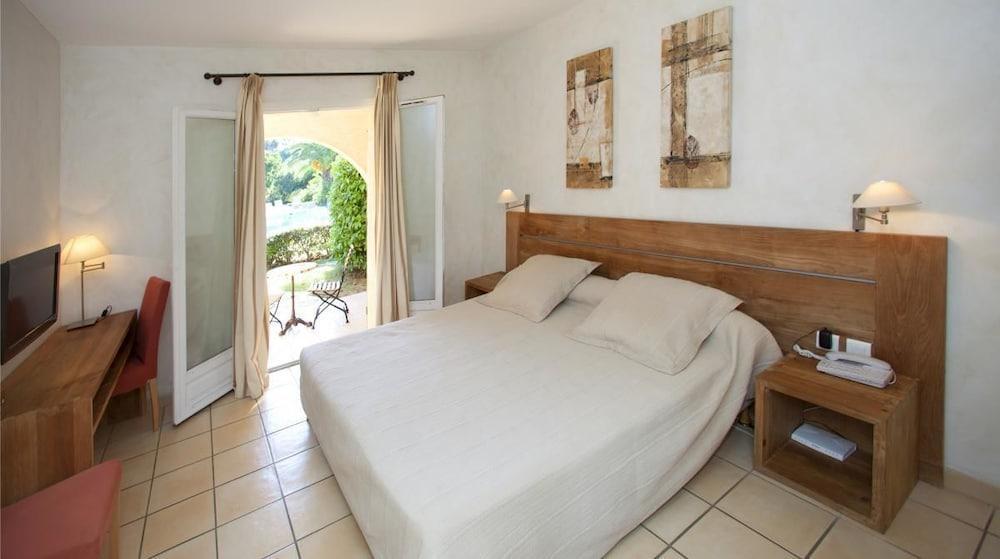 Hotel La Garbine 4*