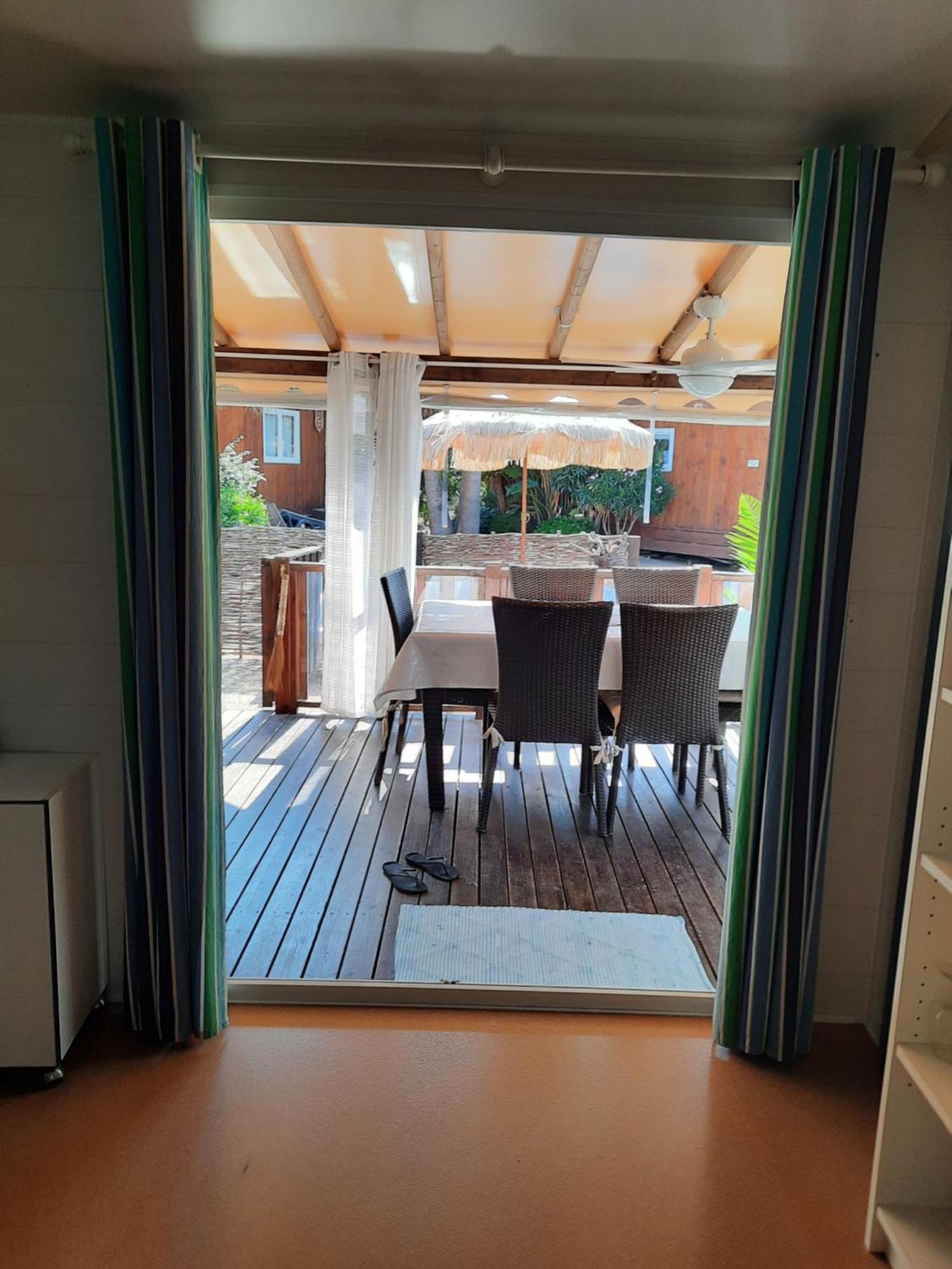 Ramatuelle, De Pampelonne, La Toison D Or Tropez 4d05 *