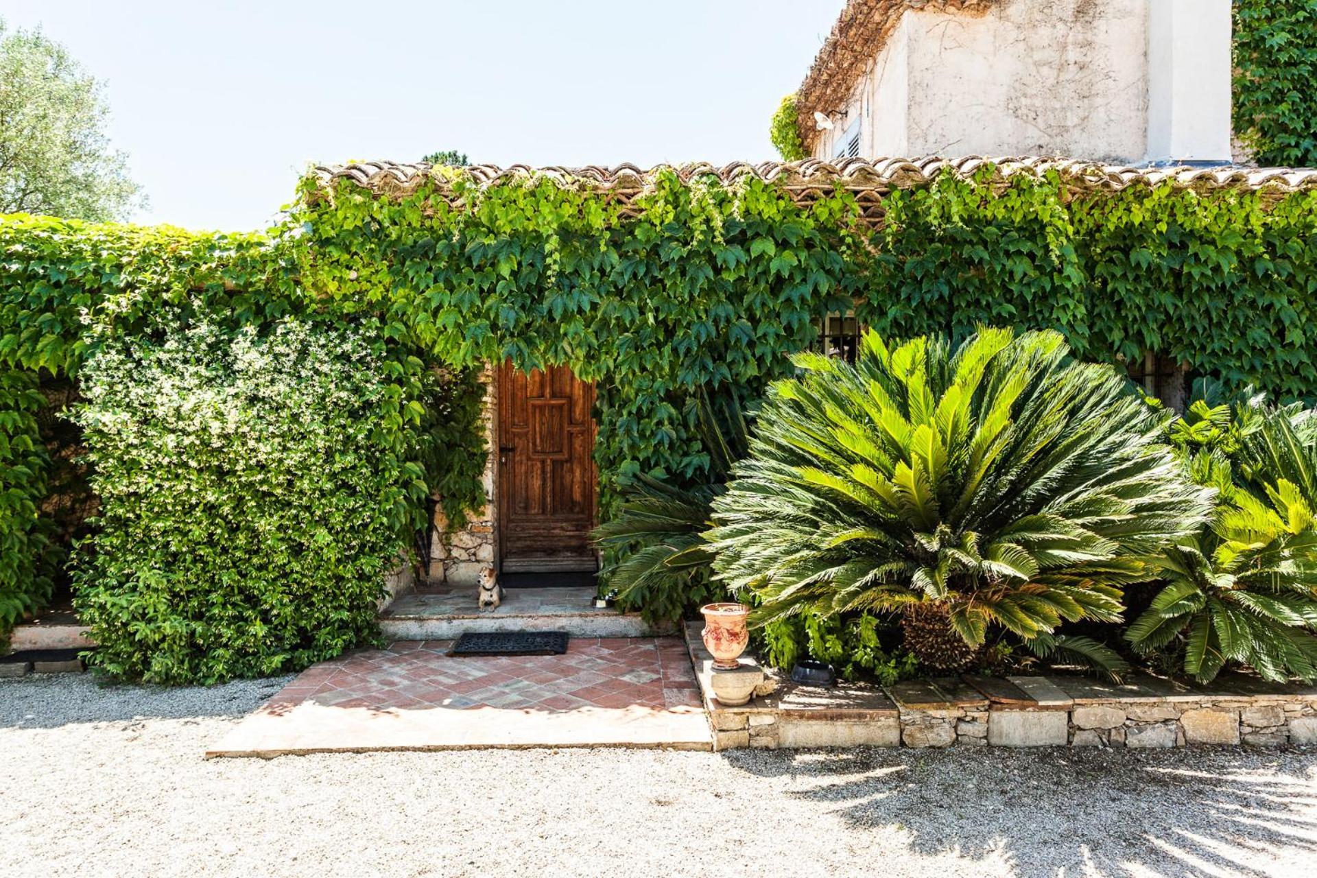 Guest house Domaine Les Mesanges 3*
