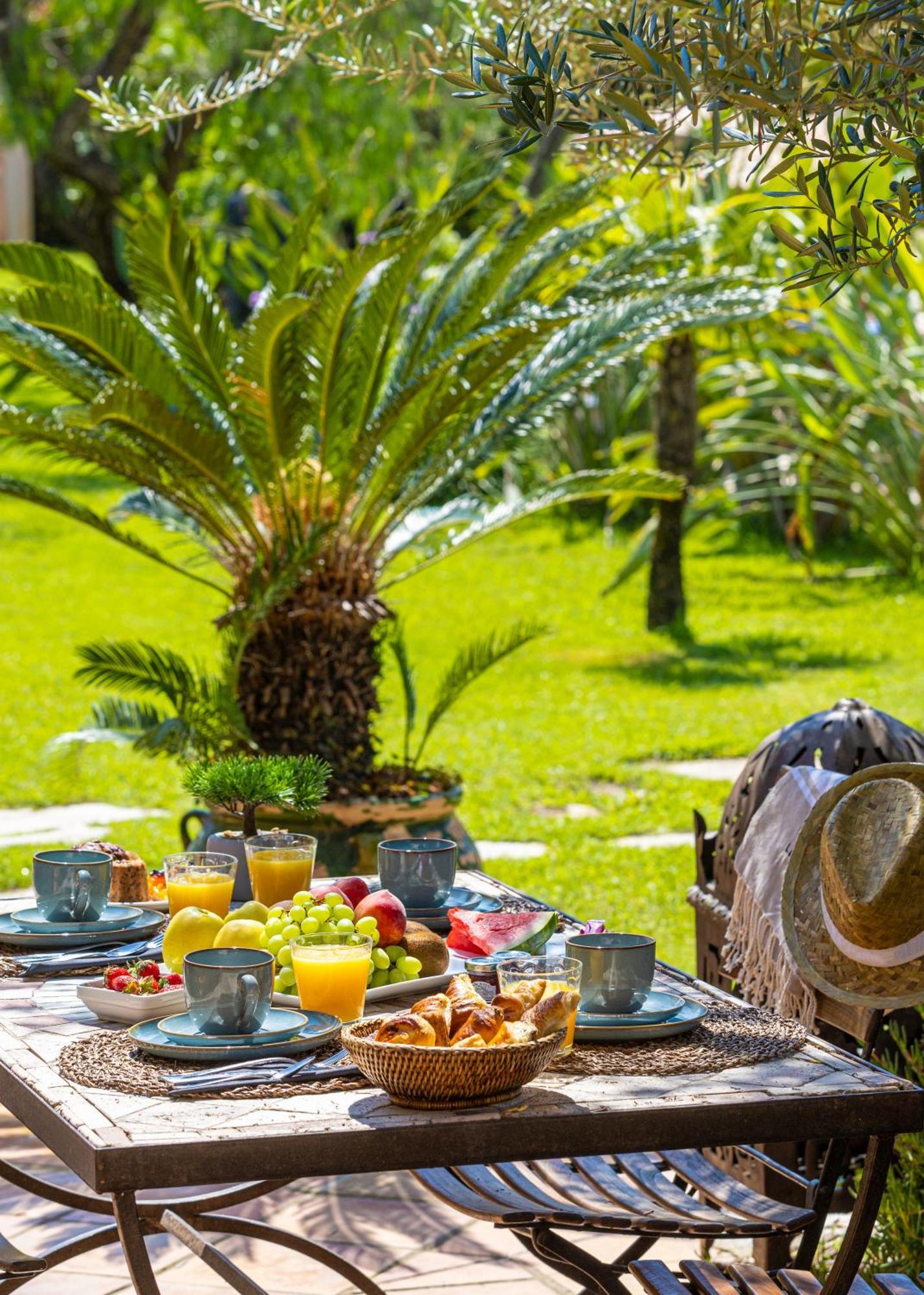 La Garbine Hotel 4*
