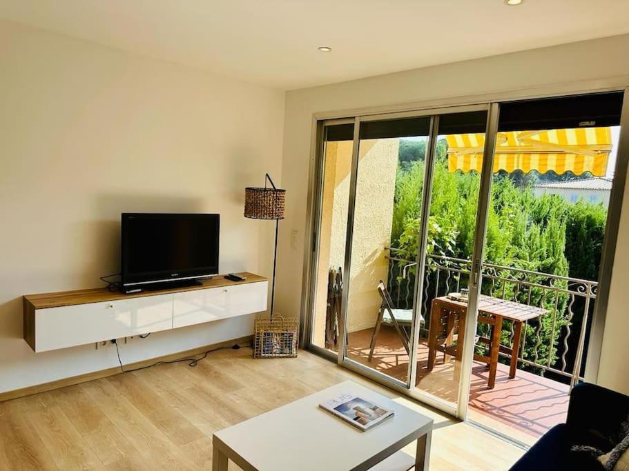 Les Tivas Yourhosthelper Apartment *
