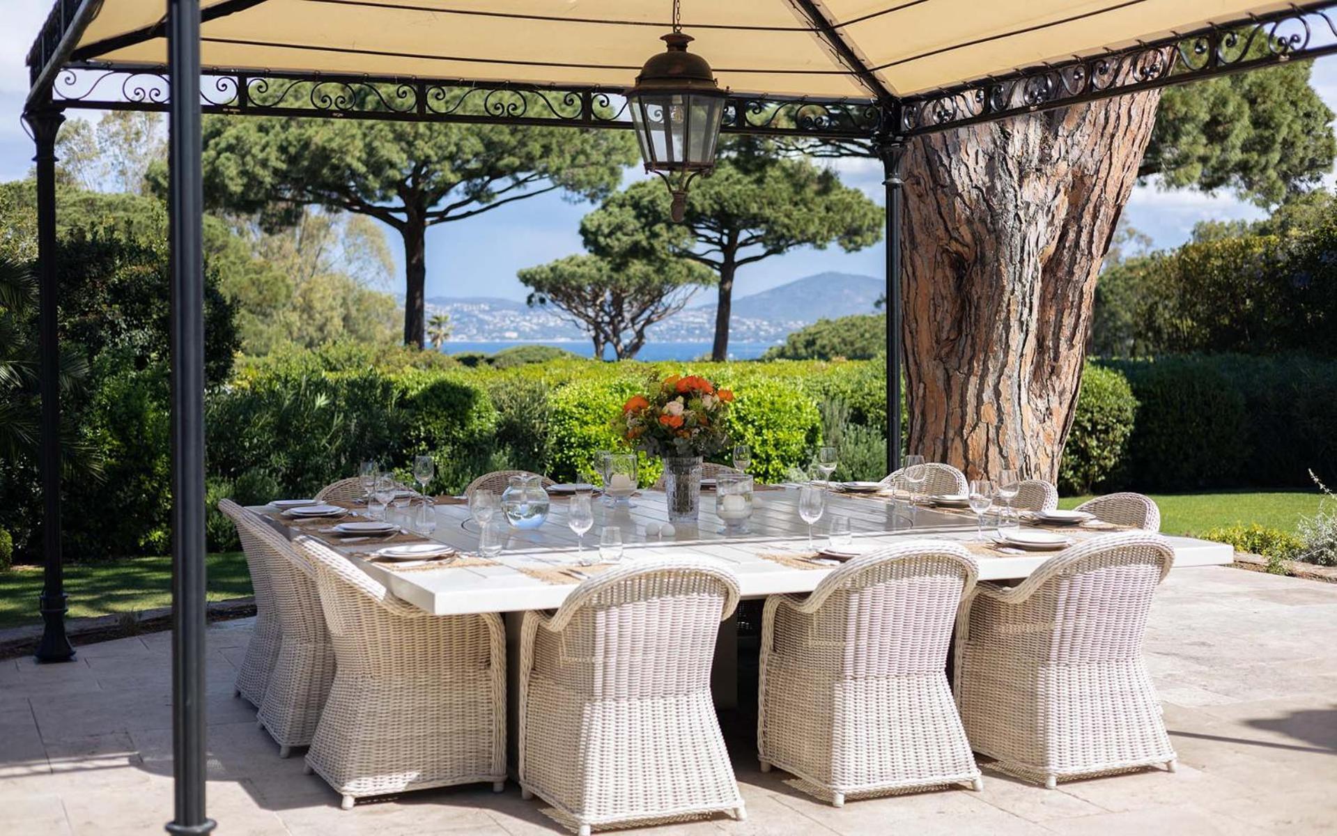 Bonnie Gold - St Tropez