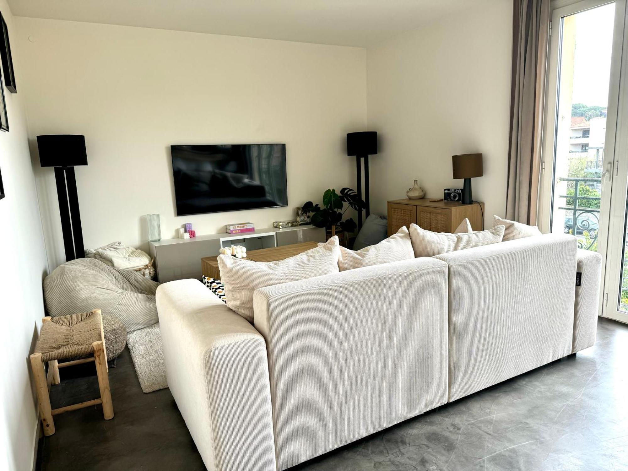 Place Des Lices, Parking, 75m2, Standing