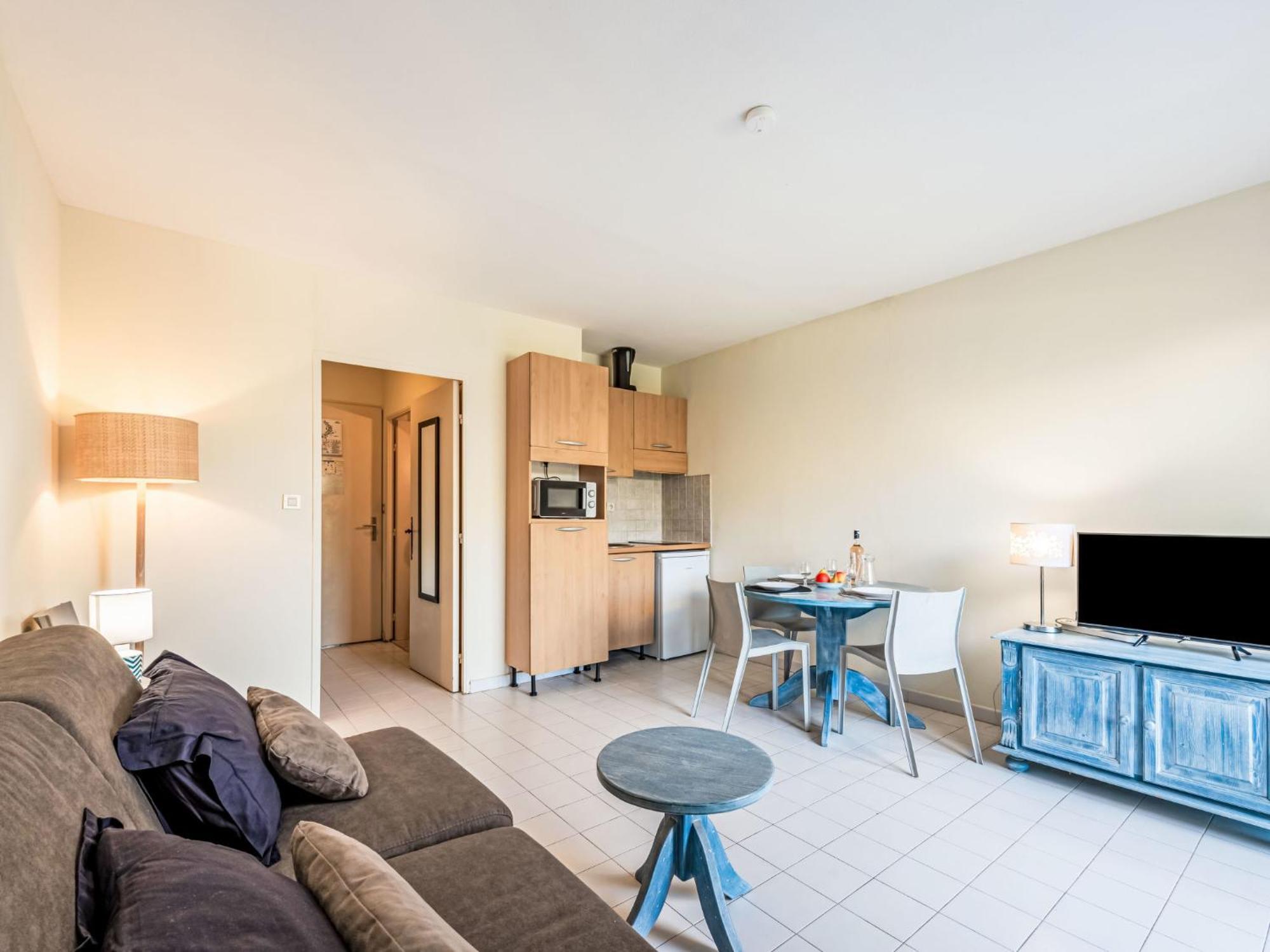 Caesar Domus-6 By Interhome