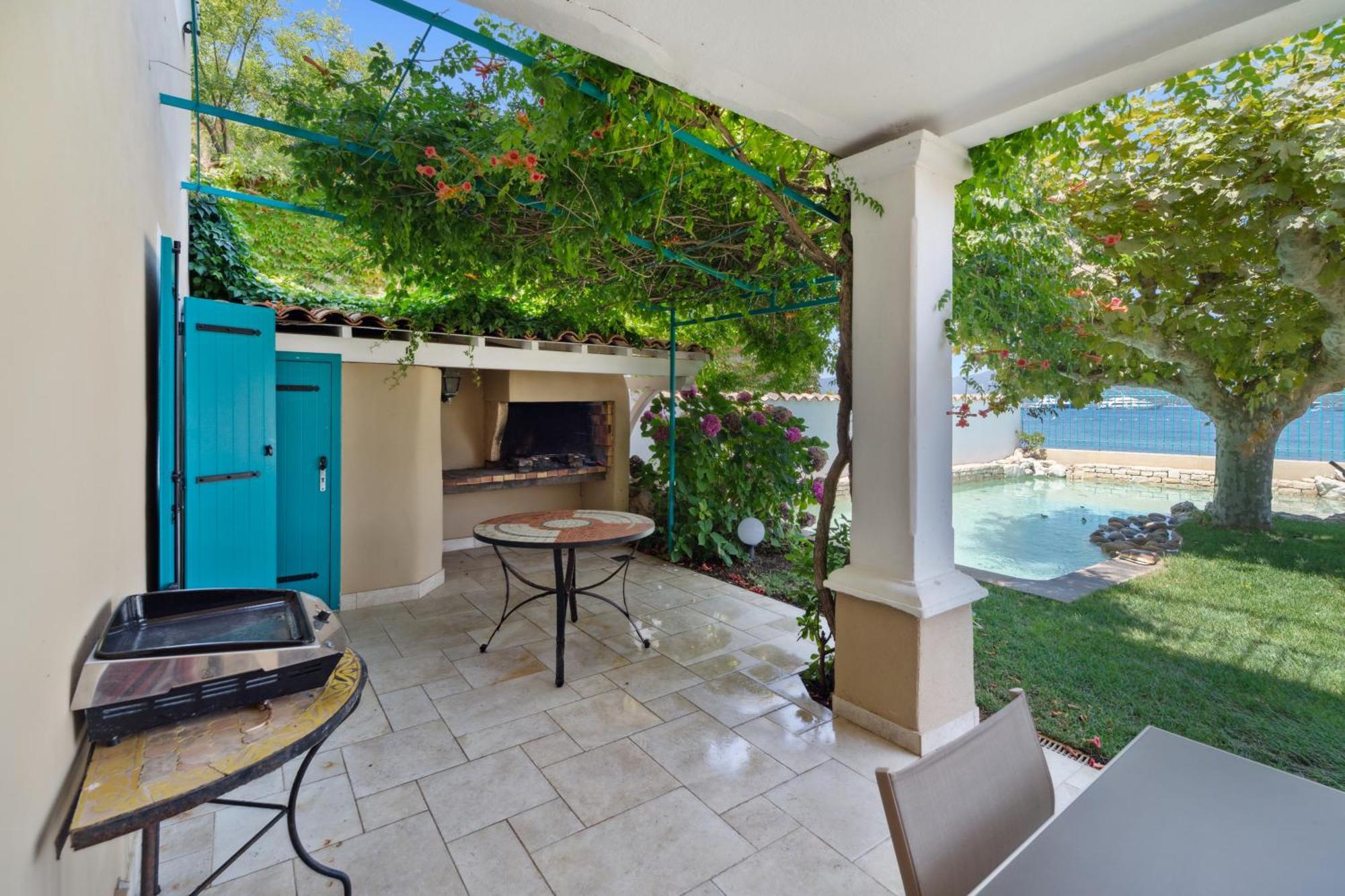 Villa La Desirade - Les Pieds Dans L'eau - La Bouillabaisse - St Tropez - 14 Personnes Saint-Tropez
