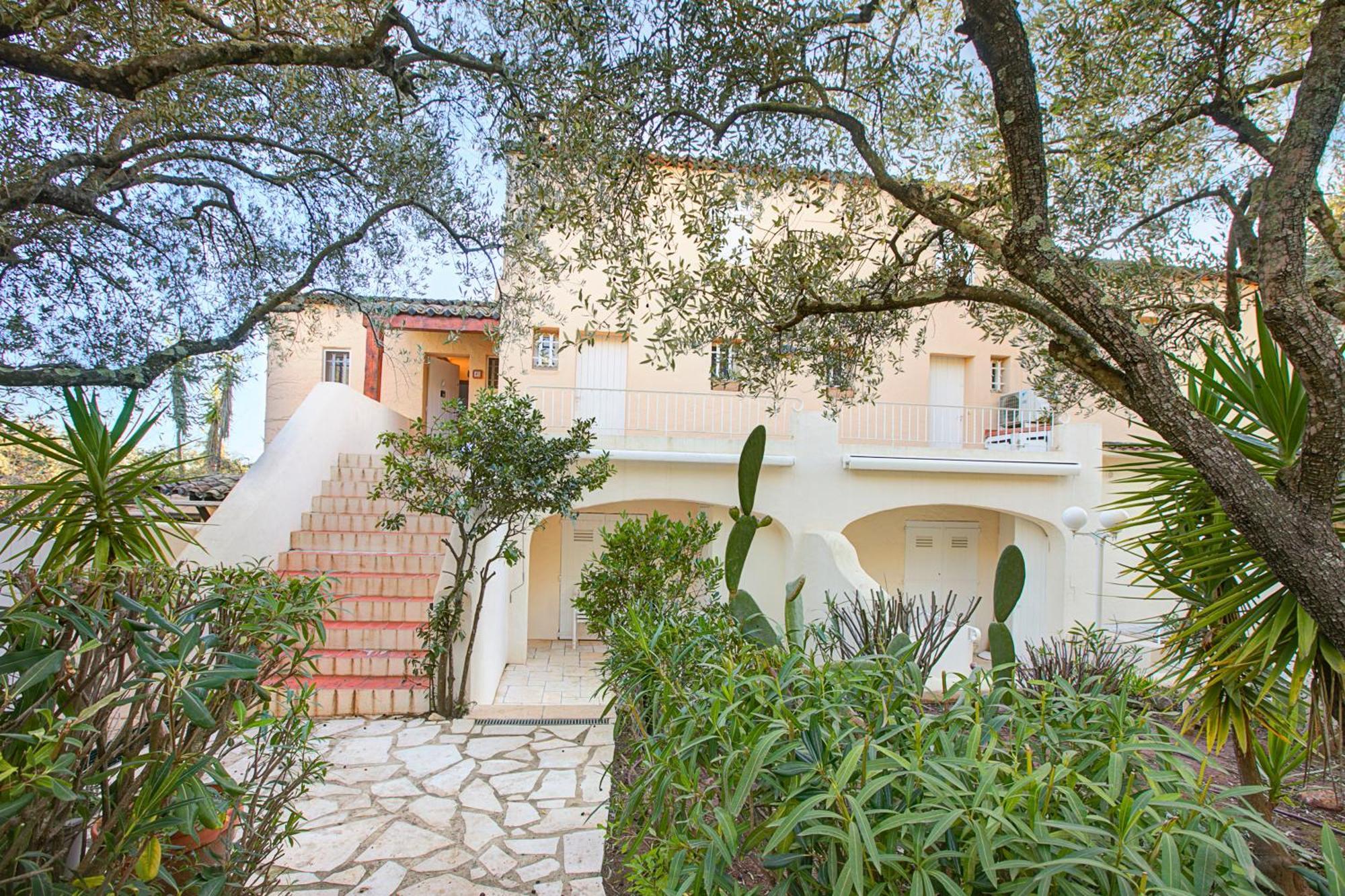 Apartment Les Jardins Du Pinet - Happy Saint-Tropez