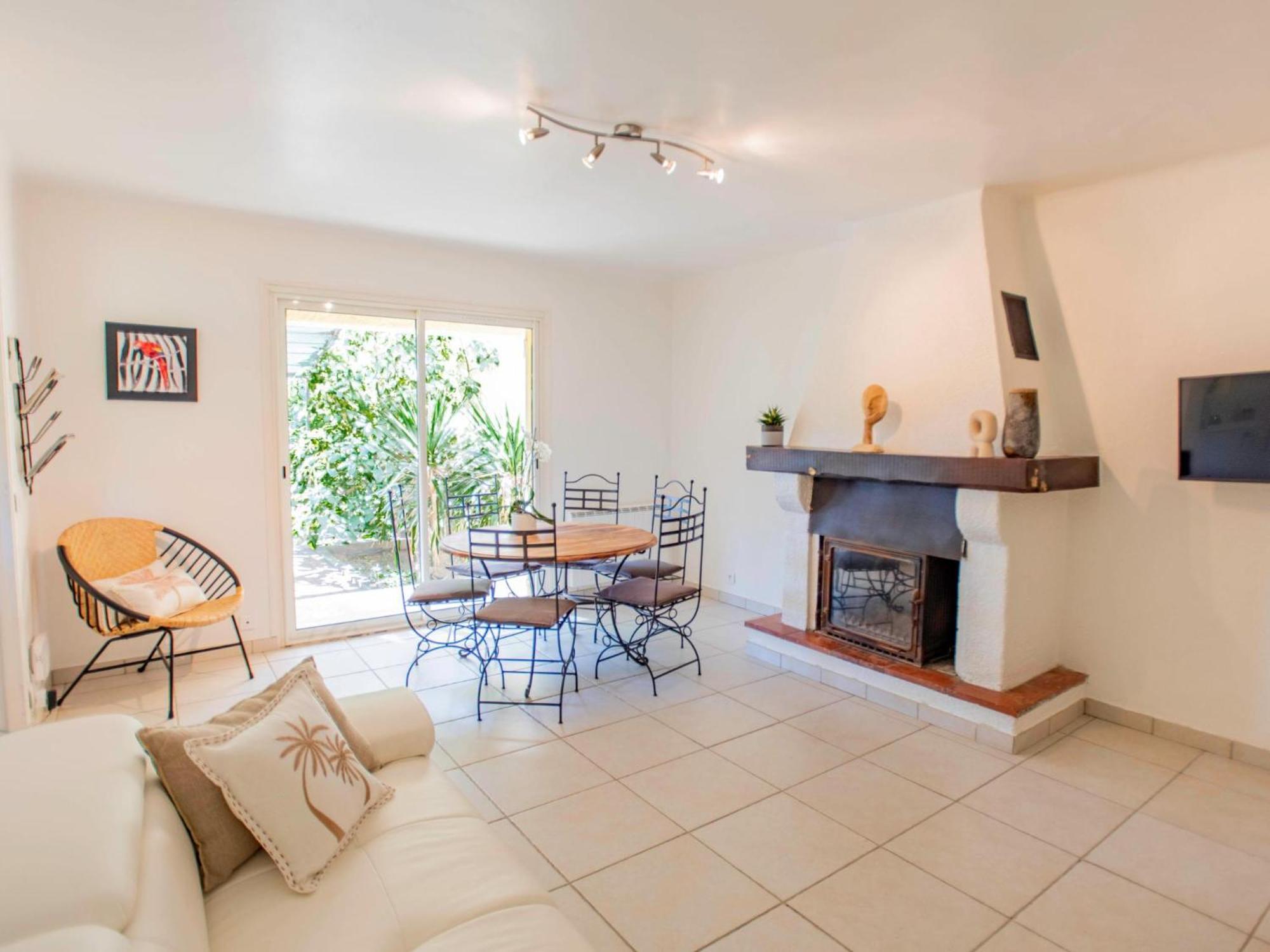 Holiday home Les Myrtes