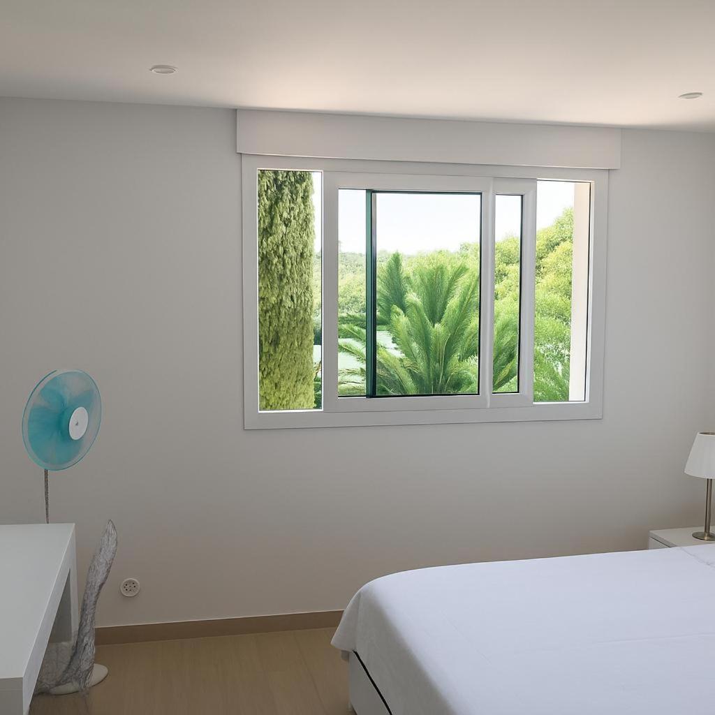 In Tropez, Swimming Pool And Parking Apartment *