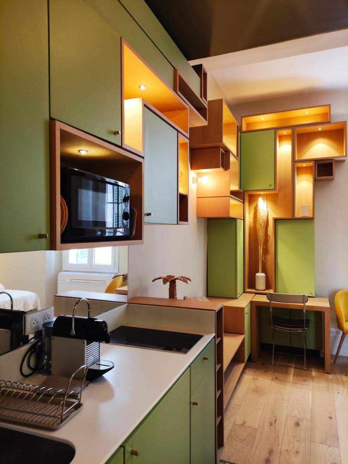 Superb Apartment, Air-conditioned, Parking Apartment