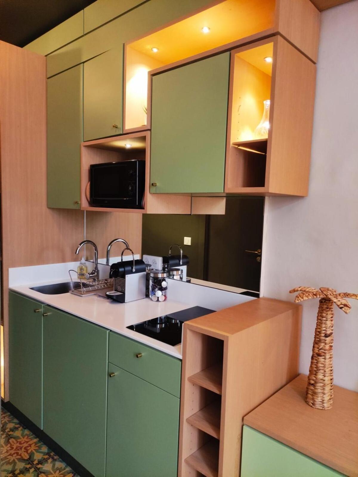 Superb Apartment, Air-conditioned, Parking Apartment *