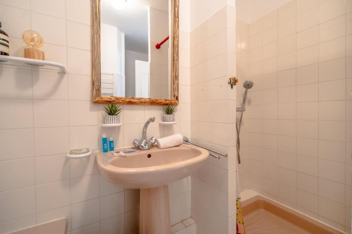 Apartment Le St Anne - Pool & Balcony - Shellter-rentals