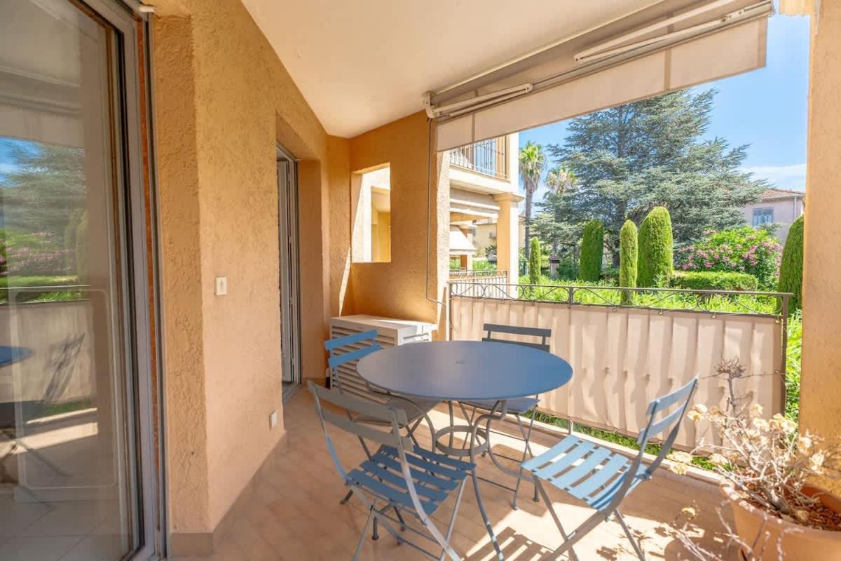 Apartment Le St Anne - Pool & Balcony - Shellter-rentals *