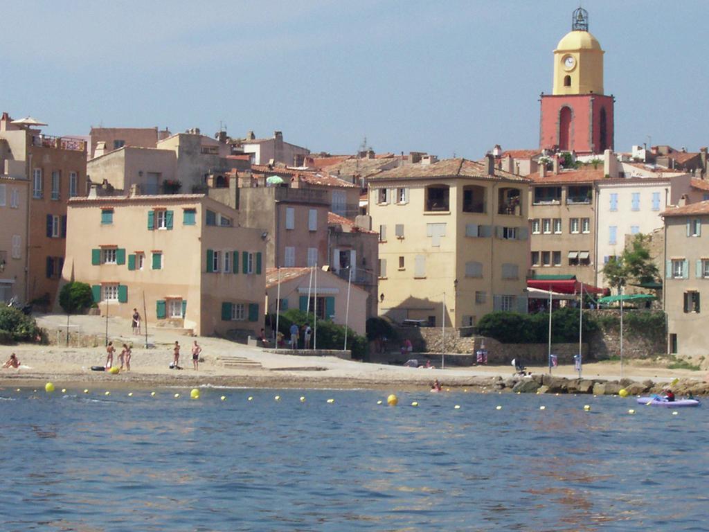 Holiday home Lavish In Tropez Near