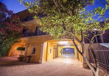 Hotel La Bastide Du Port - De Charme 4*