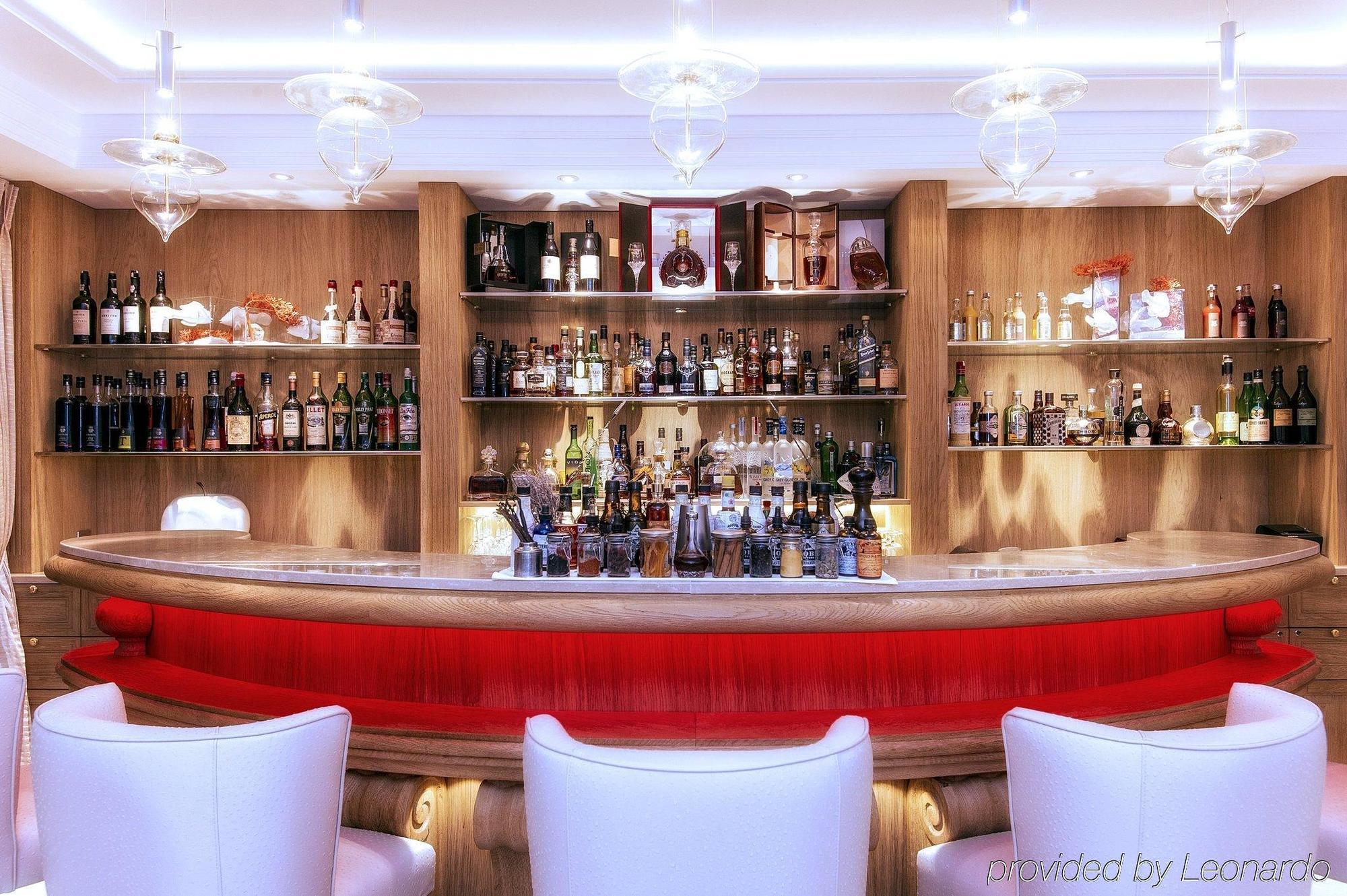 La De La Pinede Hotel 5*