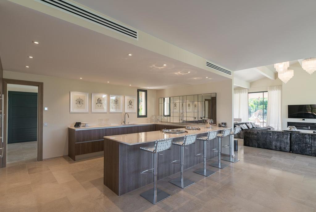 Palmiers Tropez Villa *