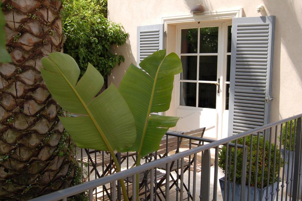 Pastis St Tropez 2*