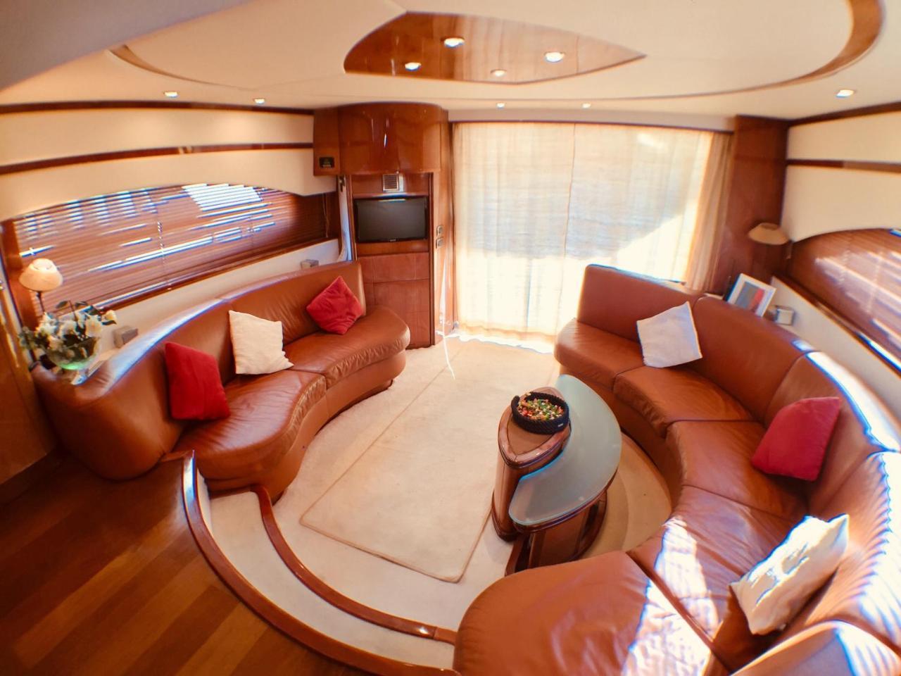 Tropez Luxury Yacht * Saint-Tropez
