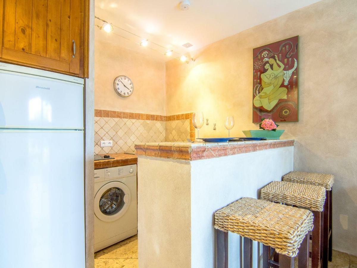 Apartment Les Carles By Interhome Saint-Tropez