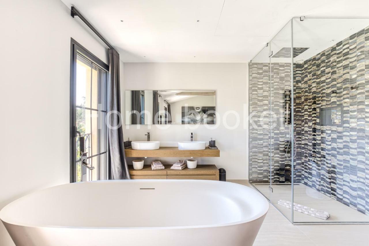 Olivia * Saint-Tropez