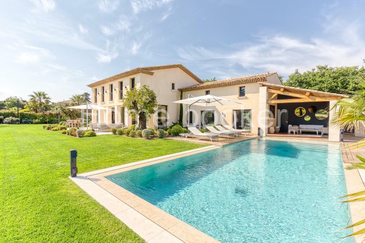 Olivia * Saint-Tropez