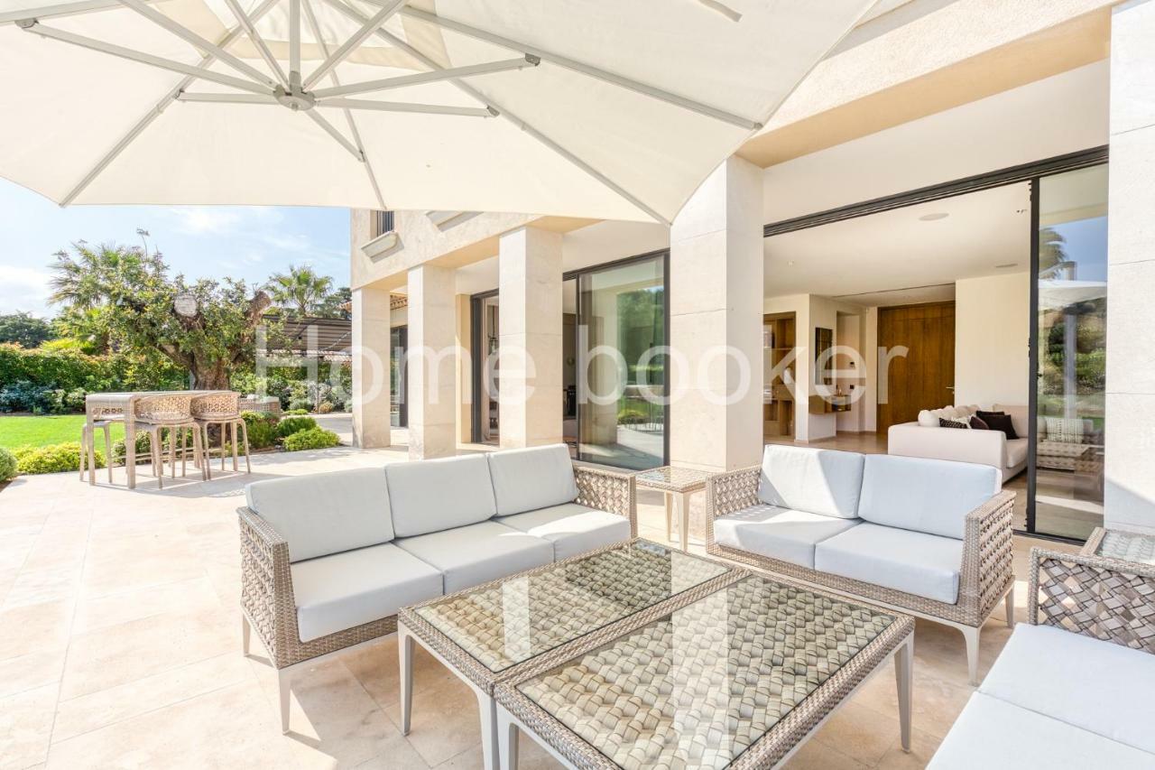 Olivia * Saint-Tropez