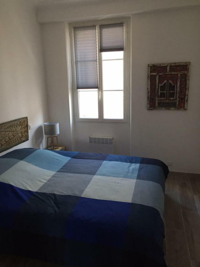Ensoleille 80m Du Port Apartment *