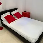Logement De 3 Chambres A 10 Mins A Pieds Du Centre Du Village Et De La Plage Des Canebiers