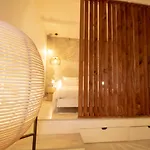 Luxueux Appartement, Centre Historique 50M Du Port Et De La Plage De La Ponche