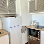 35M With Pool For Couple In Saint Tropez