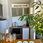 35M With Pool For Couple In Saint Tropez