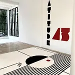 Elegant Studio Et Parking Dans Batiment Historique