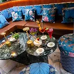 Hotel Le Y
