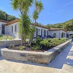 Villa Orchard