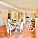 Chez Camille
