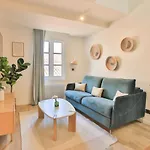 Nice 2 Bed Flat - Hyper Centre St Tropez