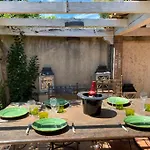 Jolie Maison - Place Des Lices A 350M